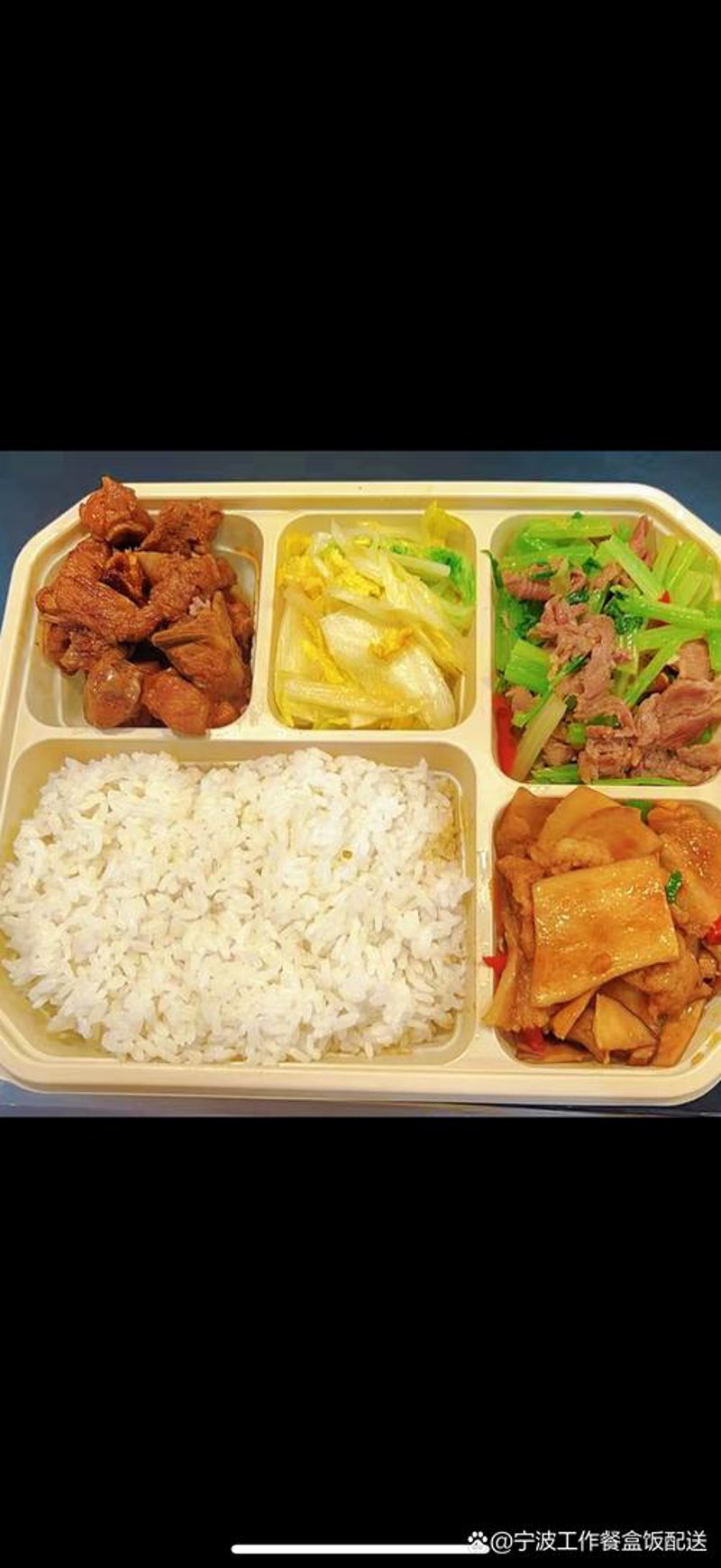 学校食堂